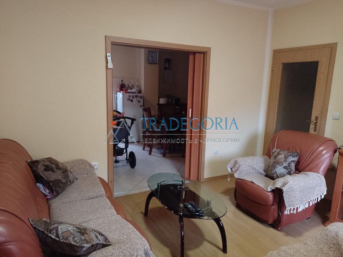 <p>Apartment-type house in Shushani.</p><p> Plot area 450 m2</p><p> House area 220 m2</p><p> The house has 2 floors, on the 1st floor there are 2 apar