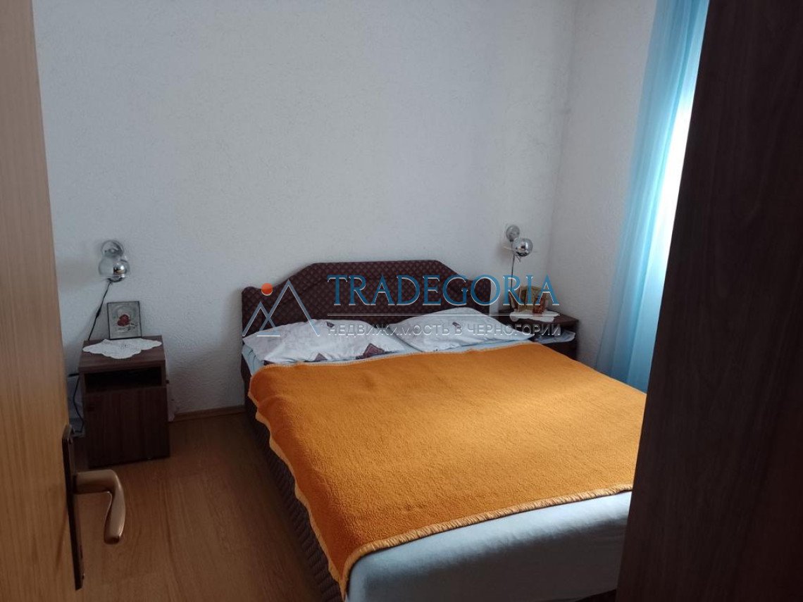 <p>Apartment-type house in Shushani.</p><p> Plot area 450 m2</p><p> House area 220 m2</p><p> The house has 2 floors, on the 1st floor there are 2 apar