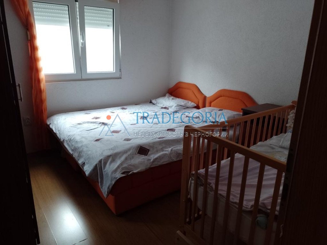 <p>Apartment-type house in Shushani.</p><p> Plot area 450 m2</p><p> House area 220 m2</p><p> The house has 2 floors, on the 1st floor there are 2 apar