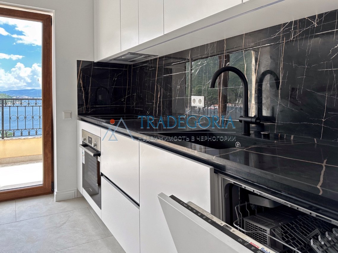 <h3>Apartment 1</h3><p> Key parameters:</p> Location: Kamenari Property type: Apartment Area: 36.43 m² Number of floors: 3rd floor Number of bedrooms: