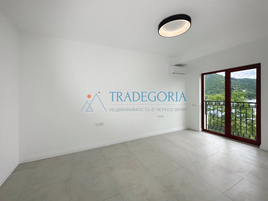 <h3>Apartment 1</h3><p> Key parameters:</p> Location: Kamenari Property type: Apartment Area: 36.43 m² Number of floors: 3rd floor Number of bedrooms: