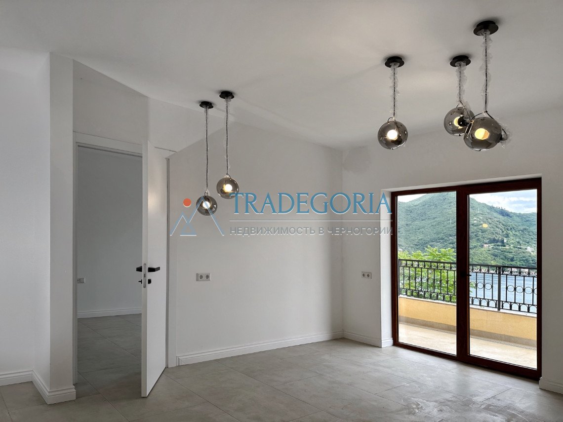 <h3>Apartment 1</h3><p> Key parameters:</p> Location: Kamenari Property type: Apartment Area: 36.43 m² Number of floors: 3rd floor Number of bedrooms: