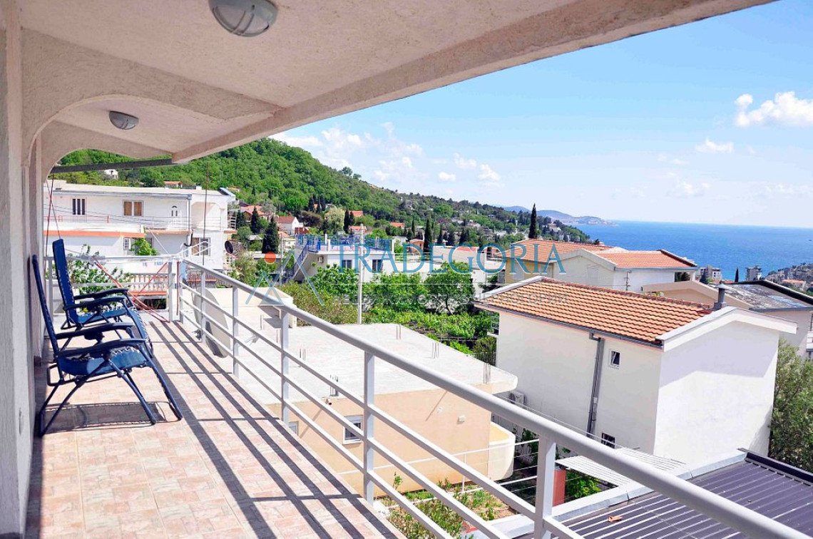<h3>House with sauna and sea view in Sutomore</h3><p> Key parameters:</p> Location: Sutomore Property type: House Property type: Resale House area: 25 <h3>House with sauna and sea view in Sutomore</h3><p> Key parameters:</p> Location: Sutomore Property type: House Property type: Resale House area: 25