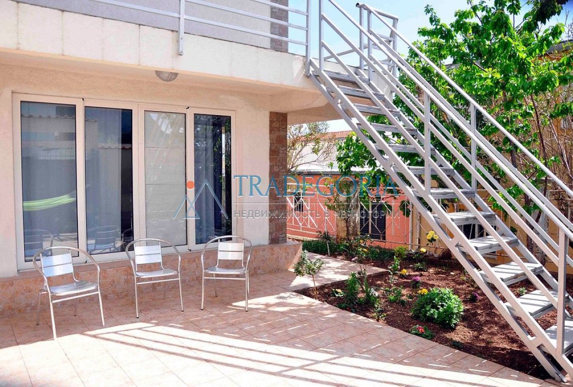 <h3>House with sauna and sea view in Sutomore</h3><p> Key parameters:</p> Location: Sutomore Property type: House Property type: Resale House area: 25