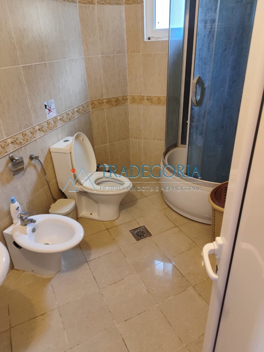 <h3>House with sauna and sea view in Sutomore</h3><p> Key parameters:</p> Location: Sutomore Property type: House Property type: Resale House area: 25