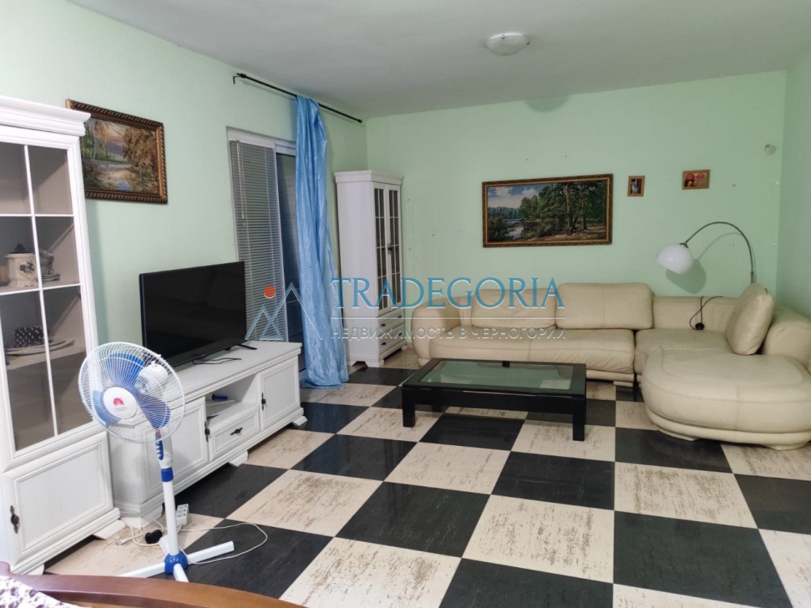<h3>House with sauna and sea view in Sutomore</h3><p> Key parameters:</p> Location: Sutomore Property type: House Property type: Resale House area: 25
