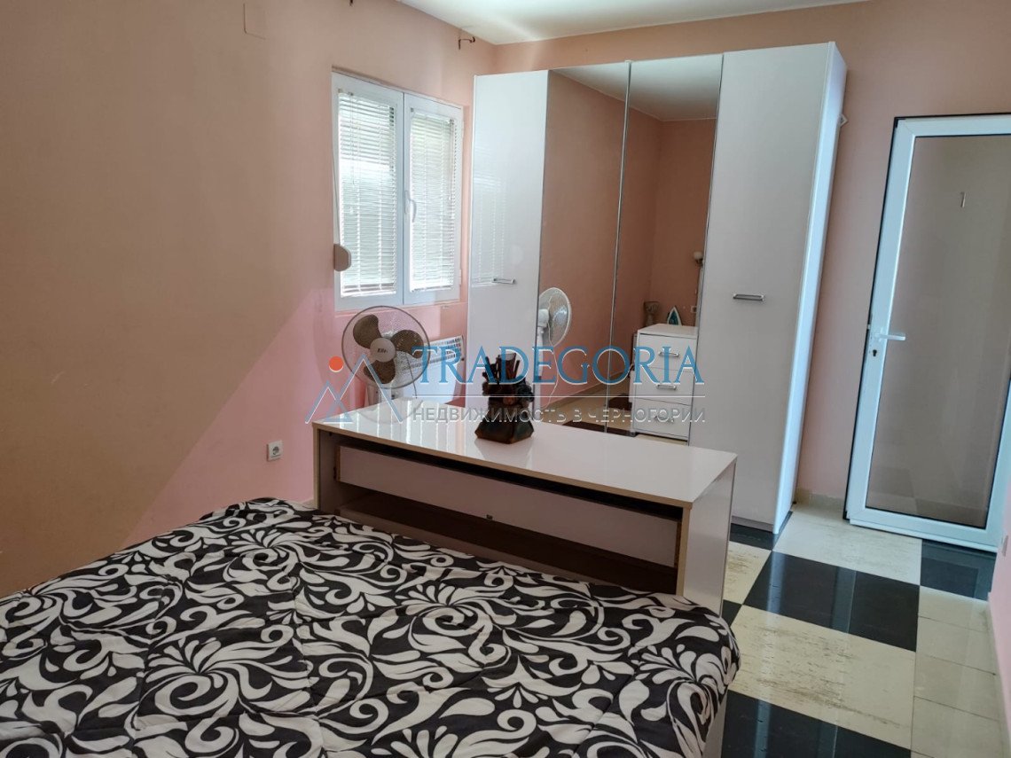 <h3>House with sauna and sea view in Sutomore</h3><p> Key parameters:</p> Location: Sutomore Property type: House Property type: Resale House area: 25