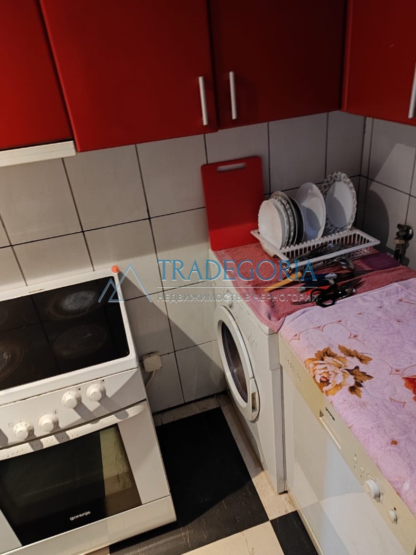 <h3>House with sauna and sea view in Sutomore</h3><p> Key parameters:</p> Location: Sutomore Property type: House Property type: Resale House area: 25