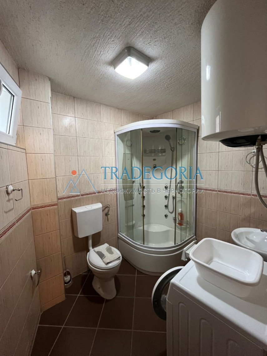 <p>Two bedroom apartment with two balconies in Becici</p><h3> Key parameters</h3> Location: Becici, next to the Mix Market store Property type: apartm