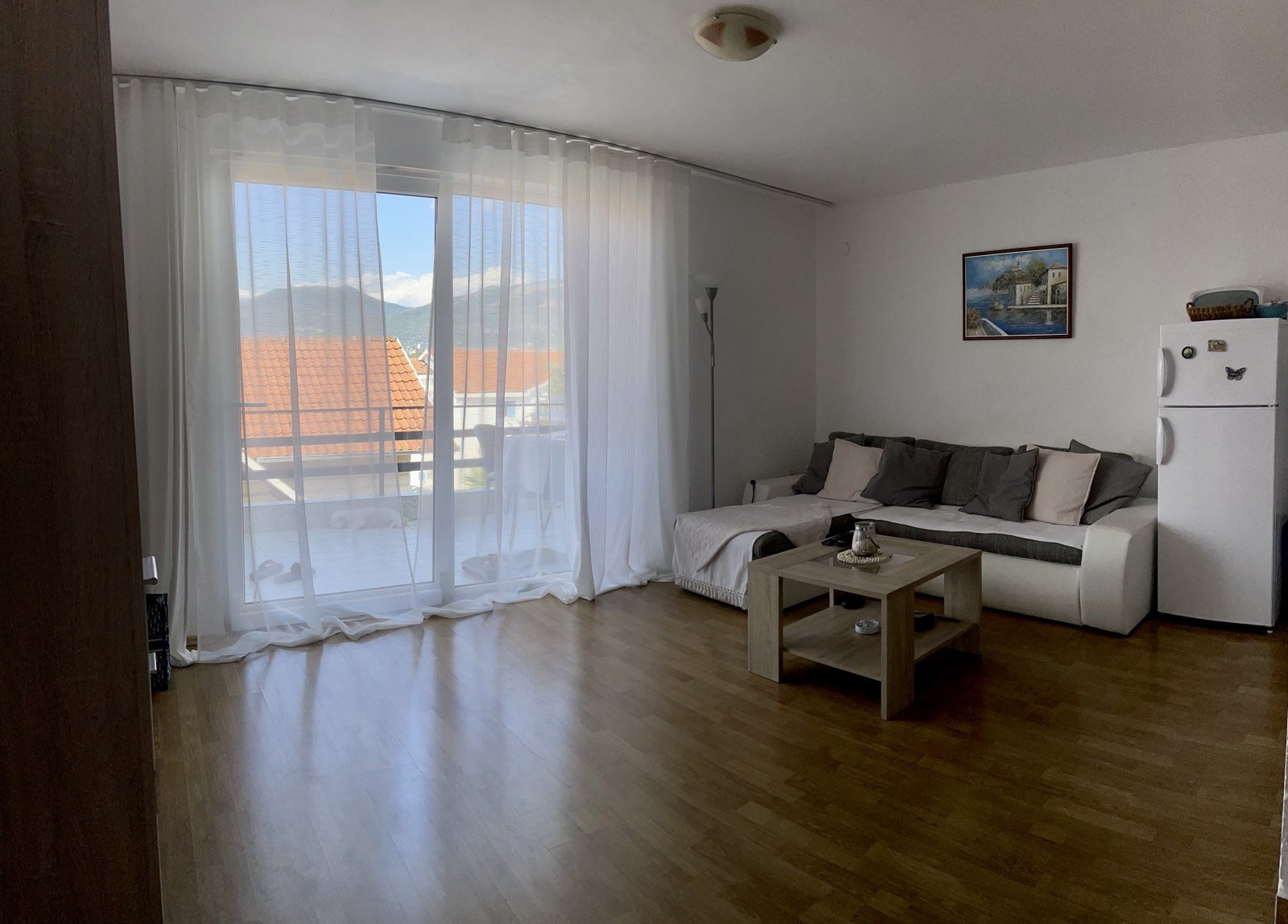 Tivat: Three-storey Townhouse with panoramic sea views<br><br><p>For sale is offered a townhouse type house on the seashore, near the town of Tivat in the to 