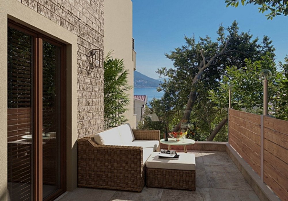 Boka Bay of Kotor, Kamenari district. New apartments in a club-type apartment building.
The distance to the sea is 300m.

The house has four floors, a