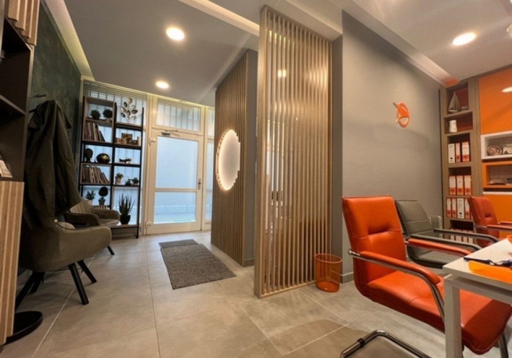 podgorica: Description
Podgorica, the "Old Airfield" area. Office space
Fully equipped office
The area is 35 sq.m.
Ideal for different types of busines 