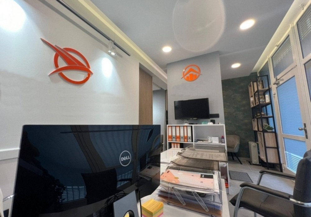 Description
Podgorica, the &quot;Old Airfield&quot; area. Office space
Fully equipped office
The area is 35 sq.m.
Ideal for different types of busines